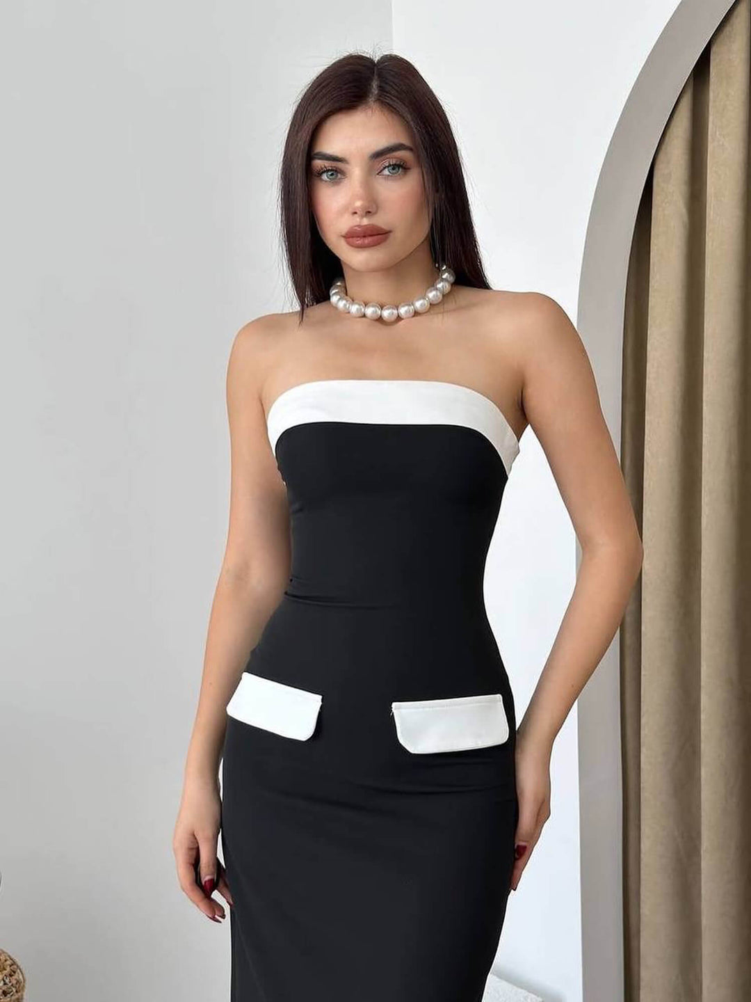Long black and white dress