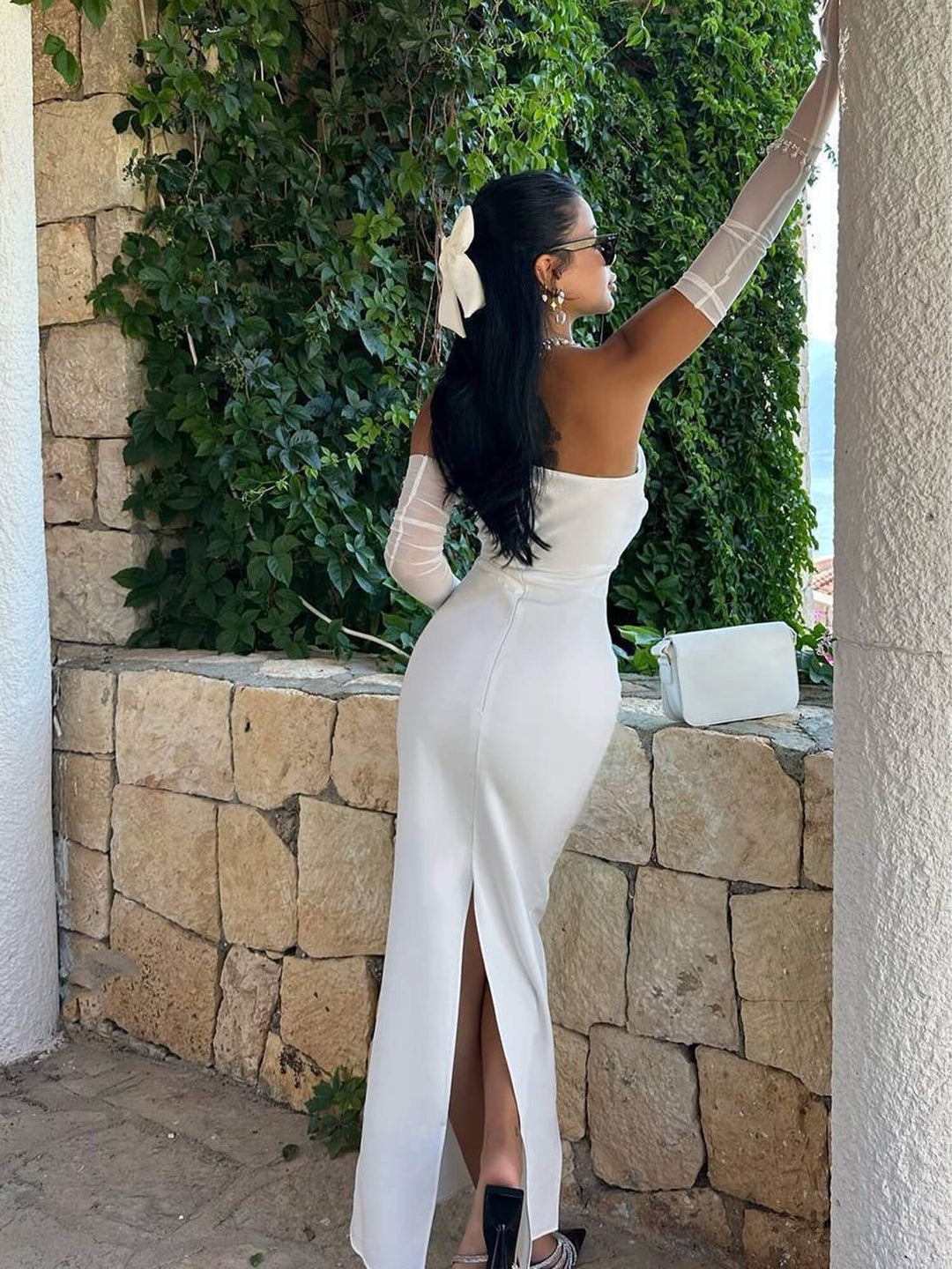 Classy dress with bow- White