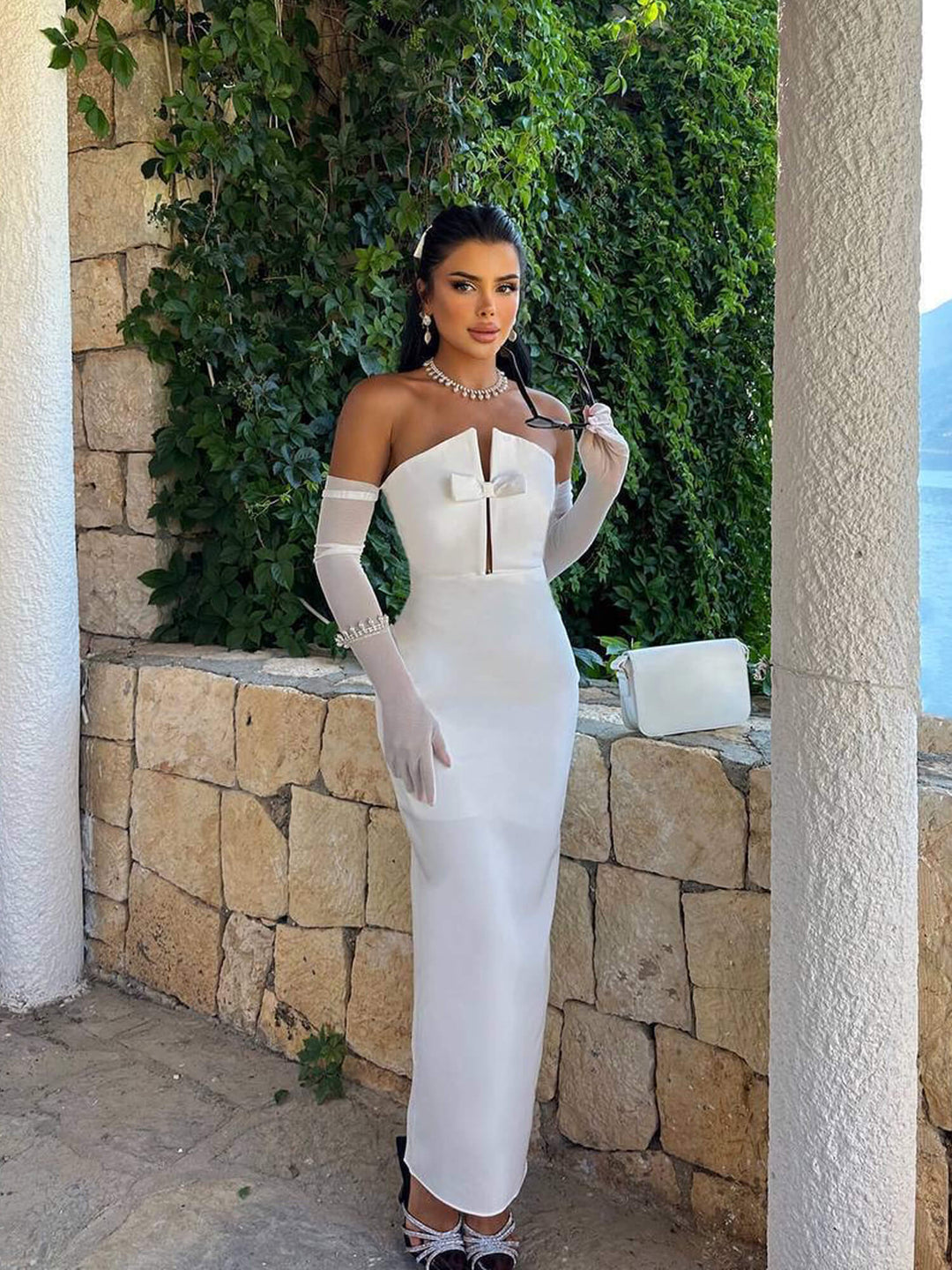 Classy dress with bow- White
